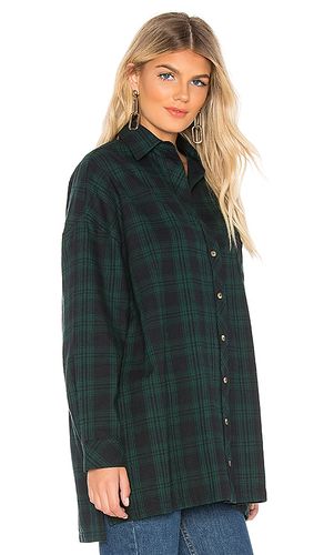 Audriana Oversized Flannel Top in . Taglia S. Also in XS - superdown - Modalova