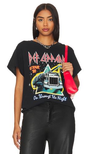 Def Leppard On Through The Night Tee in . Size M, S, XS - Chaser - Modalova