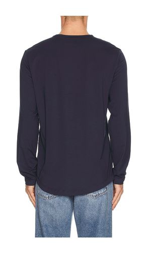 Ao Long Sleeve Curve Hem Tee in . Size M. Also in S, XL/1X - Cuts - Modalova