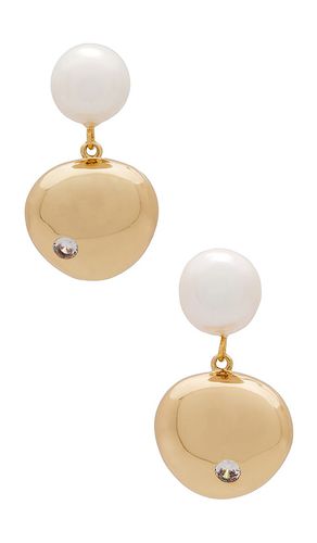 Pendientes large polished pebble pearl en color oro metálico talla all en - Metallic Gold. Talla all - Ettika - Modalova