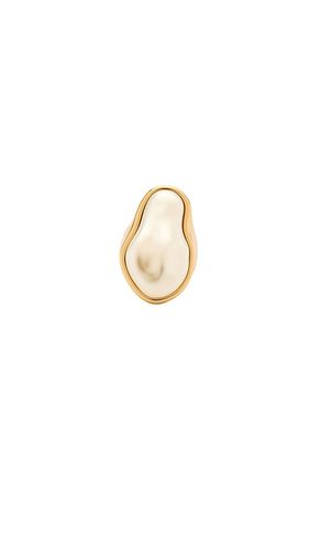 Pearl Statement Ring in - Ettika - Modalova