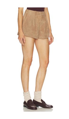 The Slant Short in . Size 0. Also in 00, 2, 4 - FRAME - Modalova