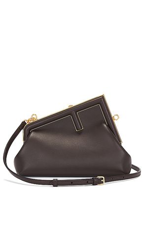 Bolso hombro fendi en color talla all en - Brown. Talla all - FWRD Renew - Modalova