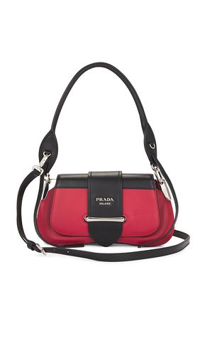 Bolso hombro prada en color talla all en - Red. Talla all - FWRD Renew - Modalova