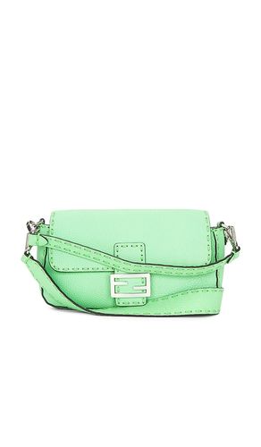 Bolso hombro fendi en color talla all en - Green. Talla all - FWRD Renew - Modalova