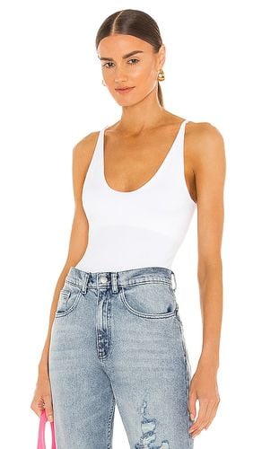 Seamless V Neck Cami in . Taglia M/L - Free People - Modalova