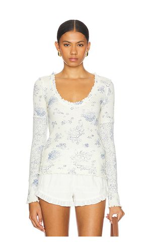 Top térmico clover printed en color ivory talla M en - Ivory. Talla M (también en L, S) - Free People - Modalova