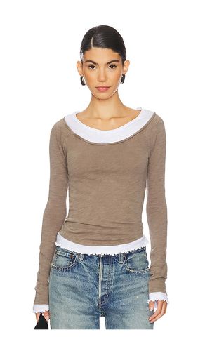 Camiseta two's a charm en color bronce talla M en & - Tan. Talla M (también en L, S, XL, XS) - Free People - Modalova