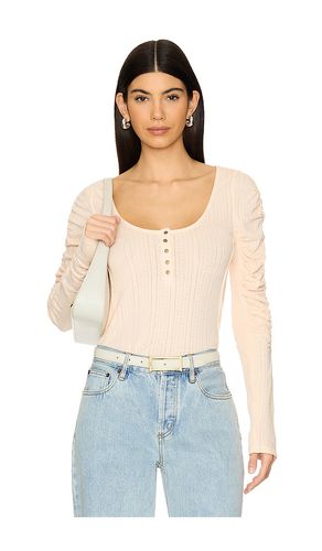 Top henley hope en color rubor talla L en - Blush. Talla L (también en M, S, XL, XS) - Free People - Modalova