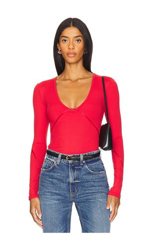 BODY MIT TIEFEM AUSSCHNITT VICTORIA in . Size M, S - Free People - Modalova