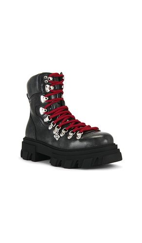 Cleated Mountain Boot in . Size 36. Also in 37 - Ganni - Modalova