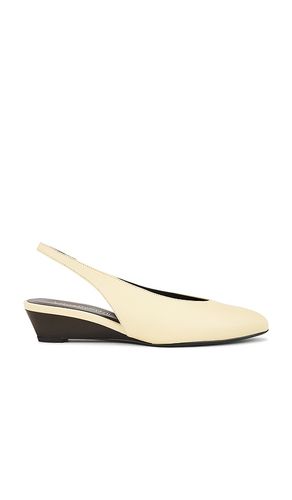 Snoop Pump in . Size 7.5. Also in 8, 9.5 - Jeffrey Campbell - Modalova