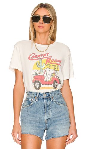 Snoopy Country Roads Tee in . Taglia M, S, XS - Junk Food - Modalova