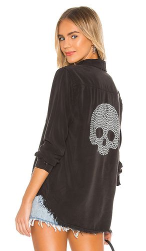 Sloane Nailhead Skull Button Up Denim Shirt in . Taglia M, S, XS - Lauren Moshi - Modalova