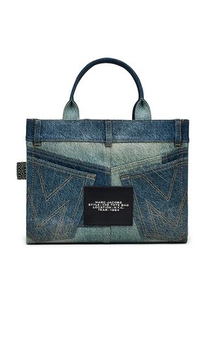 The deconstructed denim medium tote bag in color blue size all - Marc Jacobs - Modalova