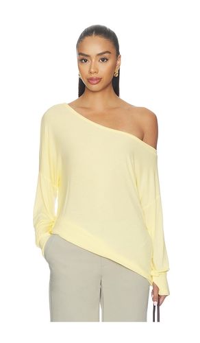 X REVOLVE Kristopher Open Shoulder Top in . Size L. Also in M, S, XS - Michael Lauren - Modalova
