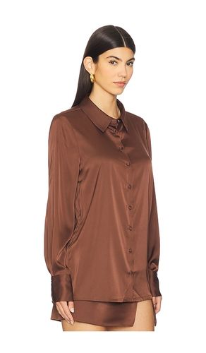 X REVOLVE Shirt in . Size L. Also in XL - ROCOCO SAND - Modalova