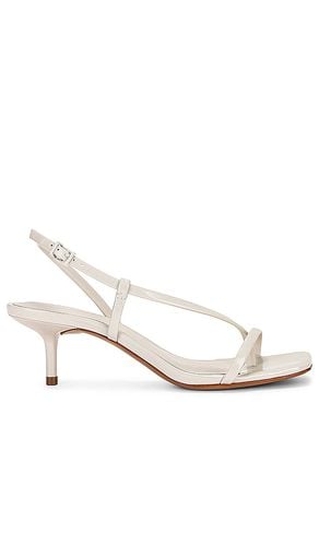 Sandalia heloise en color ivory talla 8 en - Ivory. Talla 8 (también en 9) - Schutz - Modalova