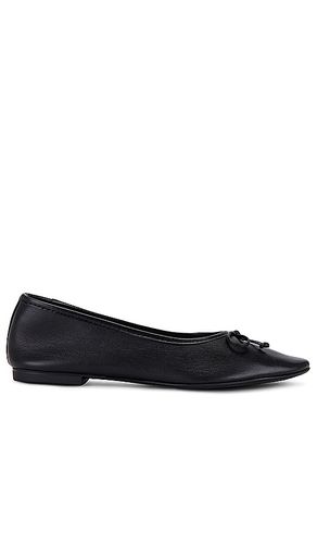 Zapato plano arissa en color talla 10 en - Black. Talla 10 (también en 6.5, 7.5, 8, 8.5, 9, 9.5) - Schutz - Modalova