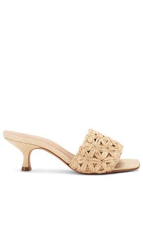 Dethalia Straw Sandal in . Size 8 - Schutz - Modalova