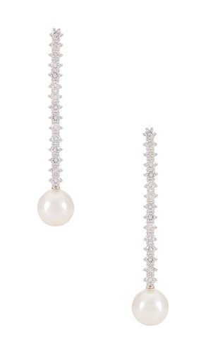 Pearl Tennis Earring in - SHASHI - Modalova