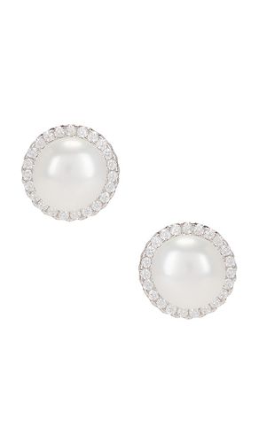 Halo Pearl Stud in - SHASHI - Modalova