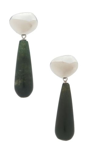 SHASHI Sage Drop Earring in Green - SHASHI - Modalova