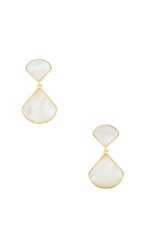 Julien Drop Earring in - SHASHI - Modalova