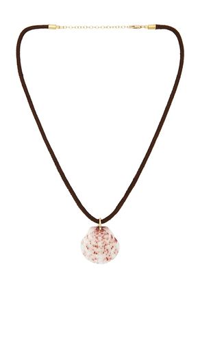 SHASHI Pendant Necklace in Neutral - SHASHI - Modalova