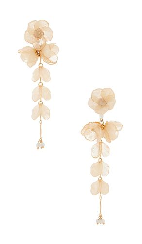 SHASHI Iris Earring in Ivory - SHASHI - Modalova
