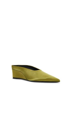 Satin Pointed Gala Wedge in . Size 36. Also in 38 - SIMONMILLER - Modalova