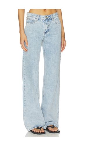 Claira Jean in . Size 25. Also in 26, 27, 30 - superdown - Modalova