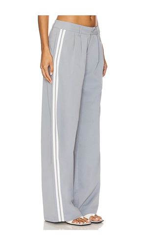 Katherine Trouser in . Taglia XS. Also in M, XL - superdown - Modalova