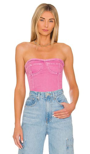 Desa crop bustier top en color talla L en - Pink. Talla L (también en M, S) - superdown - Modalova