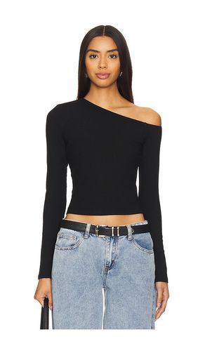 Corinne Off Shoulder Top in . Size M, S, XL, XS - superdown - Modalova