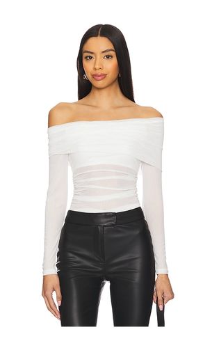 Kami Off Shoulder Top in . Size L. Also in M, S, XL, XS, XXS - superdown - Modalova