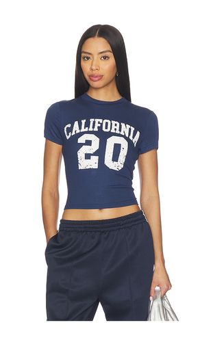 Arianah Tee in . Size L. Also in M, S, XS, XXS - superdown - Modalova