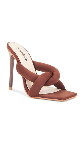Junie Sandal in . Size 6. Also in 7 - superdown - Modalova