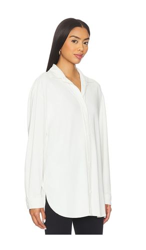 Kate Airweight Lite Button Down Top in . Size M. Also in XL - Splits59 - Modalova