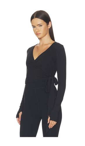 Bella Ariweight Lite Wrap Top in . Size S. Also in XS, M, L, XL - Splits59 - Modalova