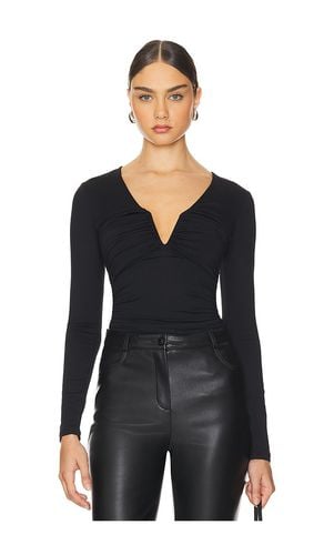 V-neck long sleeve top en color talla L en - Black. Talla L (también en M, S, XS) - Susana Monaco - Modalova