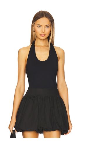 Urban Halter Top in . Size M, S, XS - Susana Monaco - Modalova