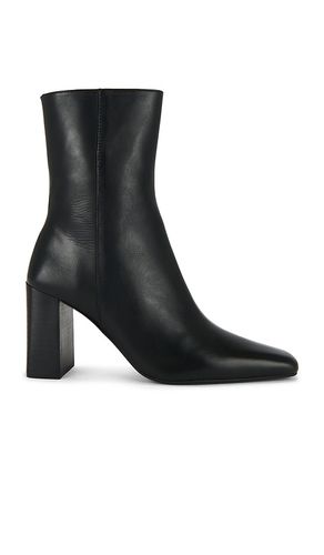 Irina Boot in . Size 5.5. Also in 7.5, 9.5 - Tony Bianco - Modalova