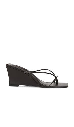 X REVOLVE Gretta Sandal in . Size 7. Also in 8.5, 9.5 - Tony Bianco - Modalova