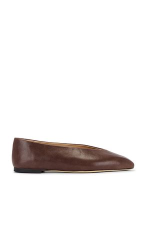 Brash Flat in . Size 6. Also in 8.5, 10 - Tony Bianco - Modalova