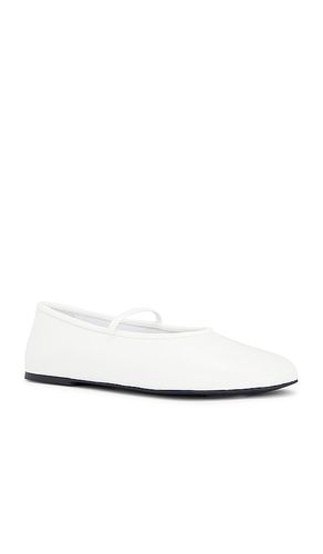 Martinez Flat in . Size 6. Also in 7.5, 11 - Tony Bianco - Modalova