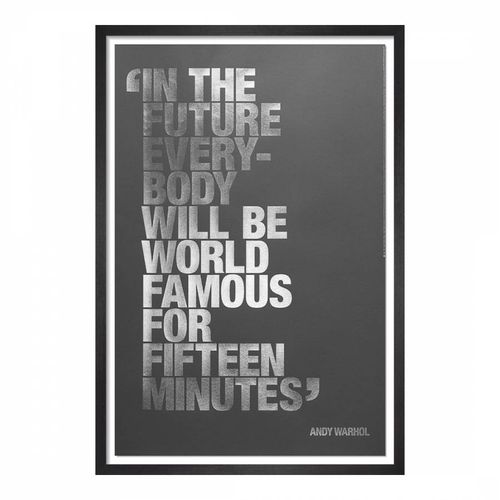 Fifteen Minutes 97x64cm Framed Print - Andy Warhol - Modalova