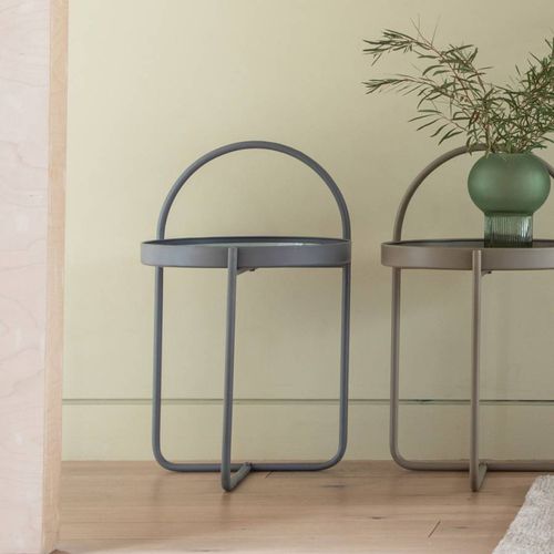 Mowden Side Table Grey - Gallery Living - Modalova