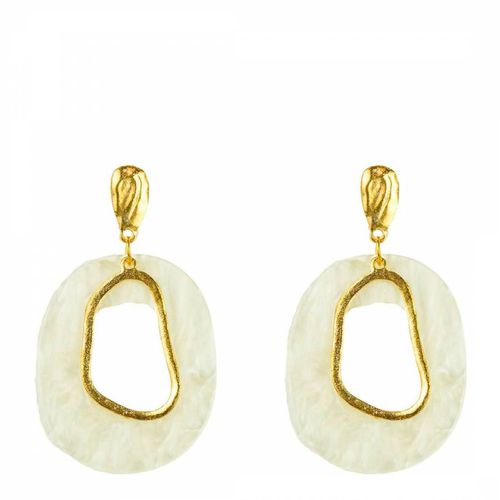 K Gold White Shell Earrings - Liv Oliver - Modalova