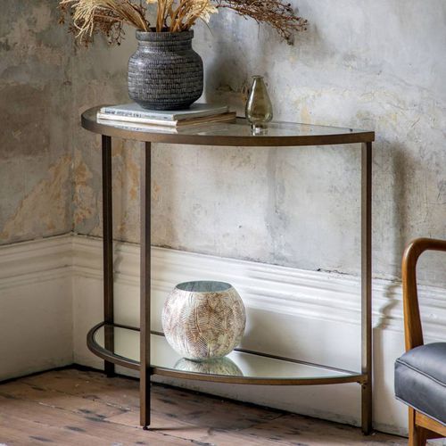 Danville Console Table - Gallery Living - Modalova